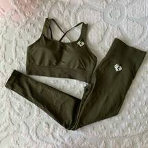 Women’s Medium  Power Seamless Khaki Sports Bra & Leggings Set