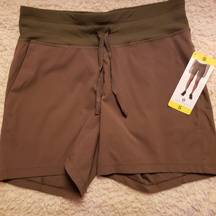 Brown woman shorts - size small