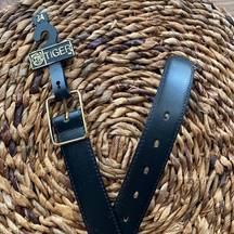 NWT Women’s vintage Tiger leather belt black gold 34” gold buckle pebble