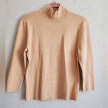 Dana Buchman turtleneck sweatshirt