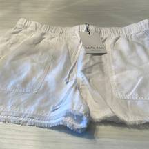 Bella Dahl white short. Brand new with tags