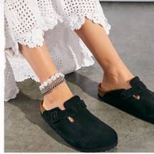 Birkenstock  Boston Soft Suede Clogs in Black