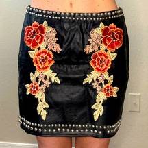 Romeo + Juliet Couture, Embroidered and studded mini skirt. Size large.