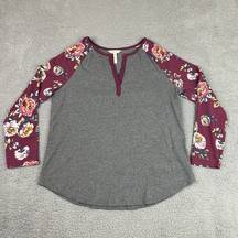 ‎ Shirt Womens Large Gray Floral 3/4 Raglan Sleeve Split V Neck Top