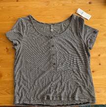 American Eagle Outfitters Tshirt