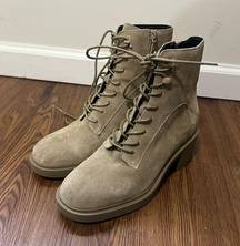 NEW Aerosoles Gray Suede Lace Up Boots Size 7 US