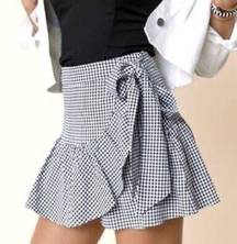 1901 Nordstrom  Black & White Gingham Ruffle Wrap Mini Skirt Size 16 Petite