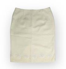 Valentino 𑁍 Chic Rose Lace Appliqué Ribbed Wool Pencil Skirt 𑁍 Cream Size 4