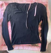 black long sleeve sweater v neck