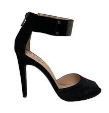 Luxe x JustFab Pfeiffer Black Suede and Horse Hair Heels Size 8