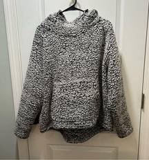 PINK - Victoria's Secret Grey Hooded Sherpa Pullover Victoria’s Secret Pink Size XL