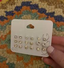 NWT Stud Earrings Set