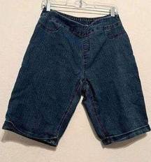 Soft surroundings, stretchy, clam, digger, long walking, jean shorts, size small