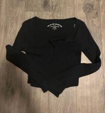 Aeropostale  cropped long sleeve tee