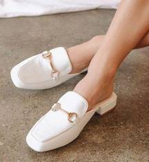 Lulu’s Ranae White Slide-On Loafers Size 8 with Box