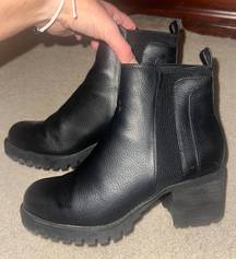 Jonna Lug Sole Chelsea Boot 