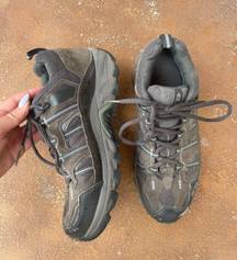 hiking boots womens 7.5