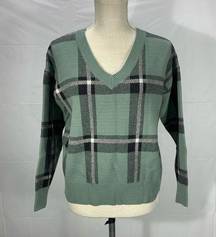 Max Studio  Sage Green V Neck Plaid Sweater Size Medium