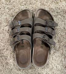 Brown 3 Strap Sandals 