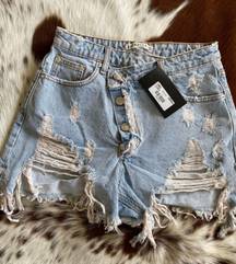 Signature 8 NWT Jean Shorts