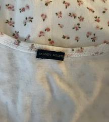 Brandy Melville Floral Zelly Tee