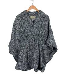 Steve Madden Cape Womens Size M Short Sleeve V-neckline Collared Button Down