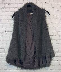 En Crême Gray Fuzzy Vest