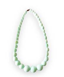 Vintage Plastic Graduated Bubblegum Bead Mint Green Necklace Costume Jewelry