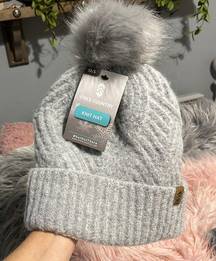 Free Country Winter Cap Light Gray Acrylic Ski Hat Soft Beanie Womens New