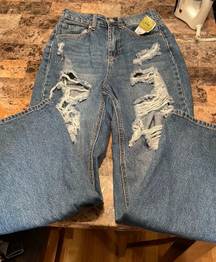 Distressed Oversized High Waisted Jeans