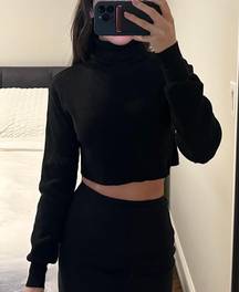 Cropped Turtleneck size XS