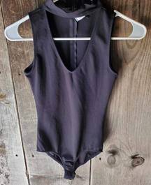 Lulu‘s size small body suit high neck zipper back bust 26 inches