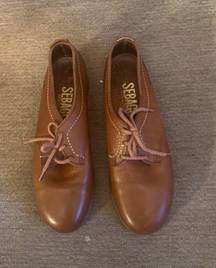 Sebago womens brown lace up leather shoes size 7 with rubber sole