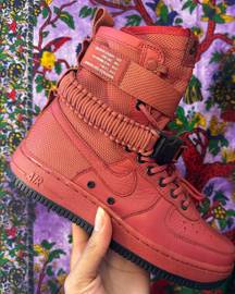 Nike women’s sf air force 1 high “cedar”