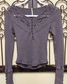 Free People  grey ribbed long sleeve top