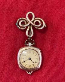 Woman’s vintage 1930s Swiss made 15 jeweled  lecoultre GF pendant watch!