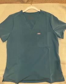 Catarina One-Pocket Scrub Top