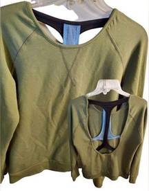 Splits fifty nine top size medium olive green, open back with support strap