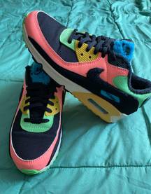 Nike Women’s Air Max 90