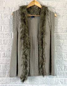 Bandolino Women's Small Vest Grey Knit Open Front Cardigan Fur Trim