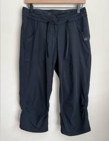 Alo Women Cropped Capri Pants Black Stretch Pockets Drawstring Snap Cargo XS