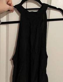 Black Tank With Buttoned Heck Neck