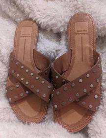 Dolce vita studded nail head, tan sandals, 9.5. ￼