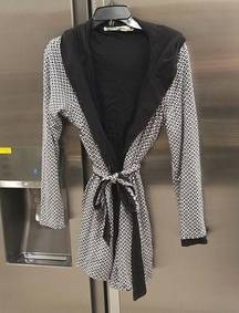 💕MICHAEL STARS💕 Reversible Bath Robe ~ Black & White Geometric Print Medium