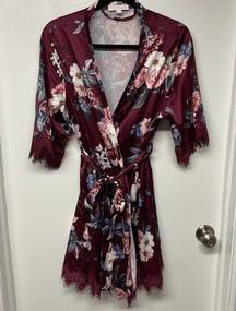 Le Rose Burgundy Pink Red Satin Floral Belted Lace Fringe Robe Womens Size S/M