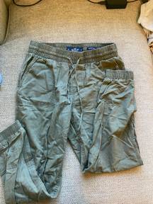 Hollister High-Rise Camo Joggers