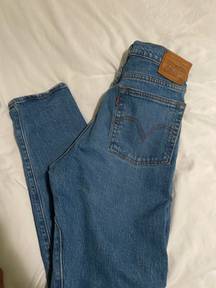 Levi’s Wedgie Fit Jeans