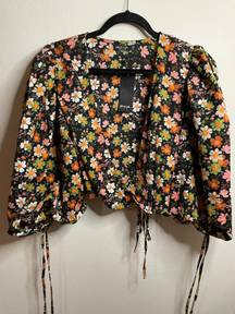 Nasty Gal NWT  Floral Plunge Tie Front Cropped Blouse