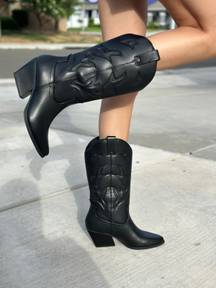 Soda Black Embroidered Cowboy Boots