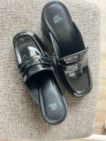 black Clogs